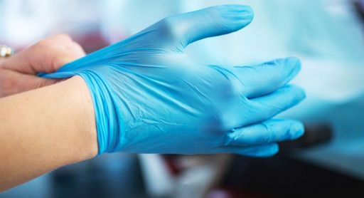 Tastuntersuchung: Ein Mann erzählt! Prostata Hilfe Deutschland: Illustrationsbild - Latexhandschuhe